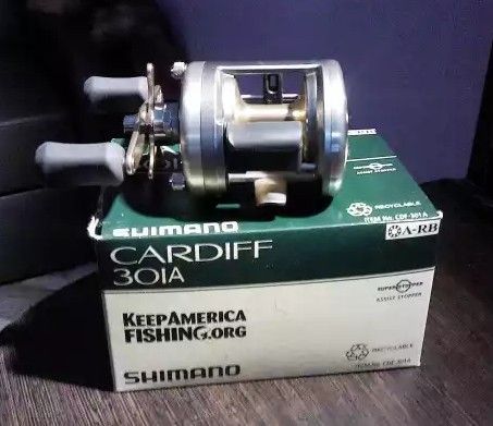 Shimano Катушка профессиональная Shimano Cardiff 301A