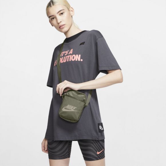 Nike Спортивная сумка на плечо Nike Sportswear Heritage Small Items Bag