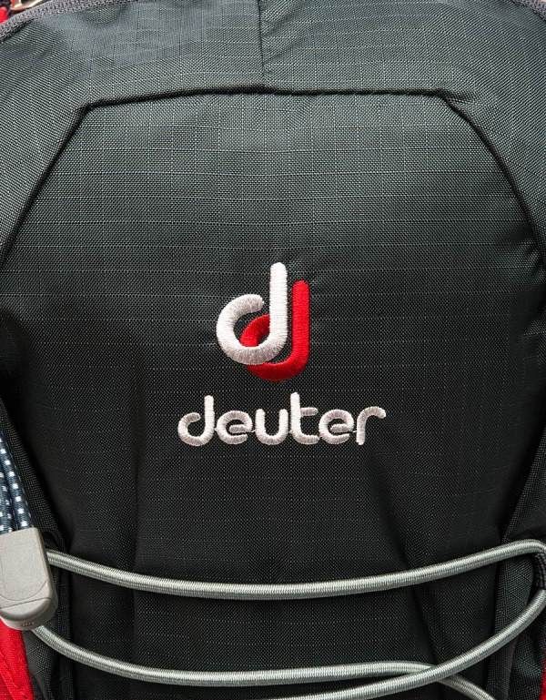 Deuter Прочный велорюкзак Deuter Airlite 16