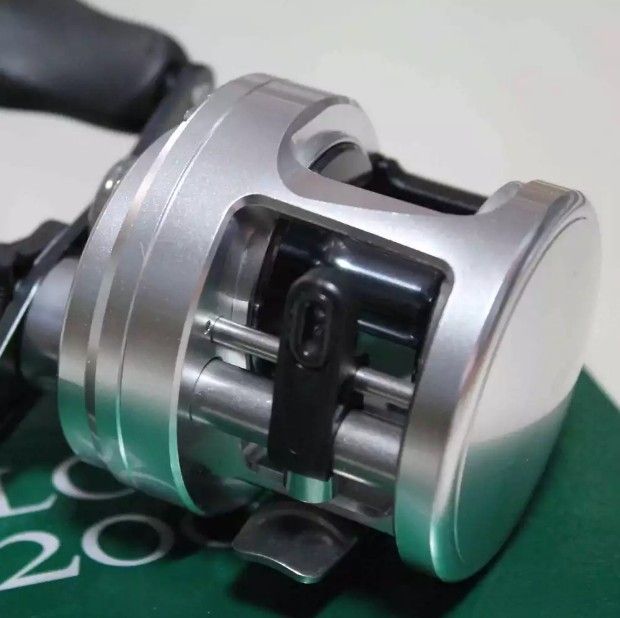 Shimano Катушка рыболовная Shimano CALCUTTA 301D (LH)