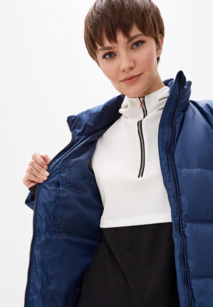 Reebok Удобная женская куртка Reebok Cl Down Jacket Long Conavy